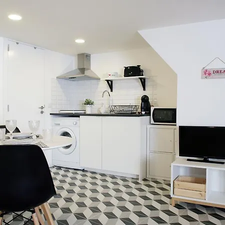 Апартаменты Alfama Rose - Guitarra