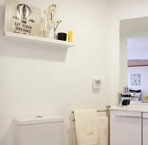 Alfama Rose - Guitarra Lissabon