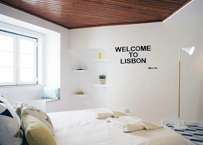 Alfama Rose - Guitarra * Lisboa