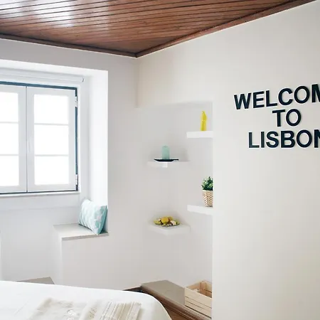 Alfama Rose - Guitarra ליסבון